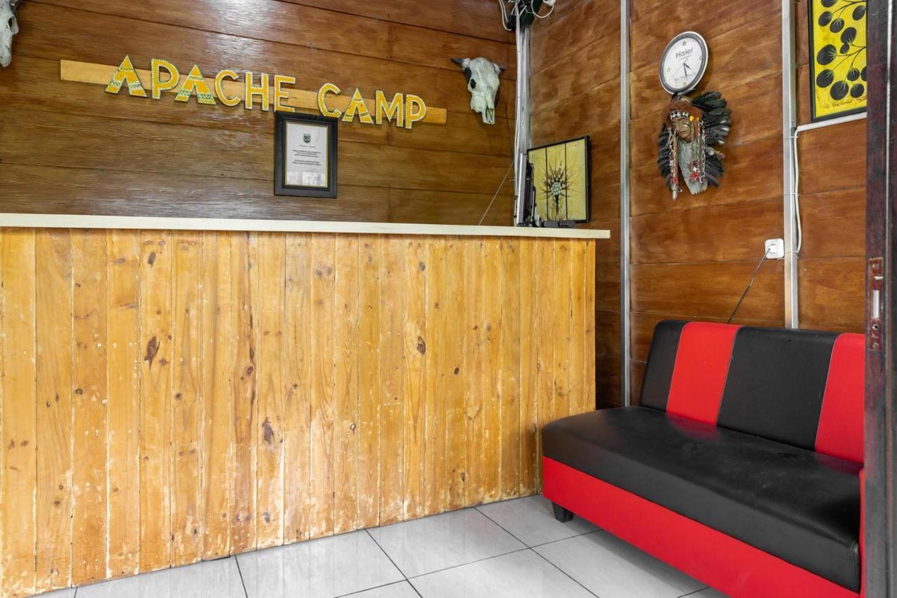 Reddoorz @ Apache Camp Hotel Бату Екстериор снимка
